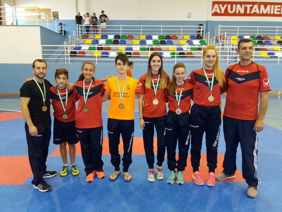 Medallas para taekwondo conseguidas en la Copa de Federación de Andalucia. 07.10.17. 1